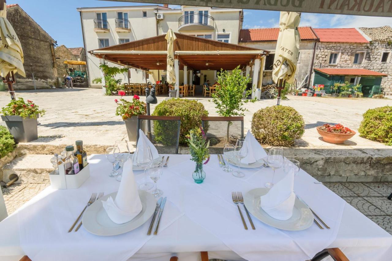 Bed and Breakfast Djudja I Mate Vid Exterior foto